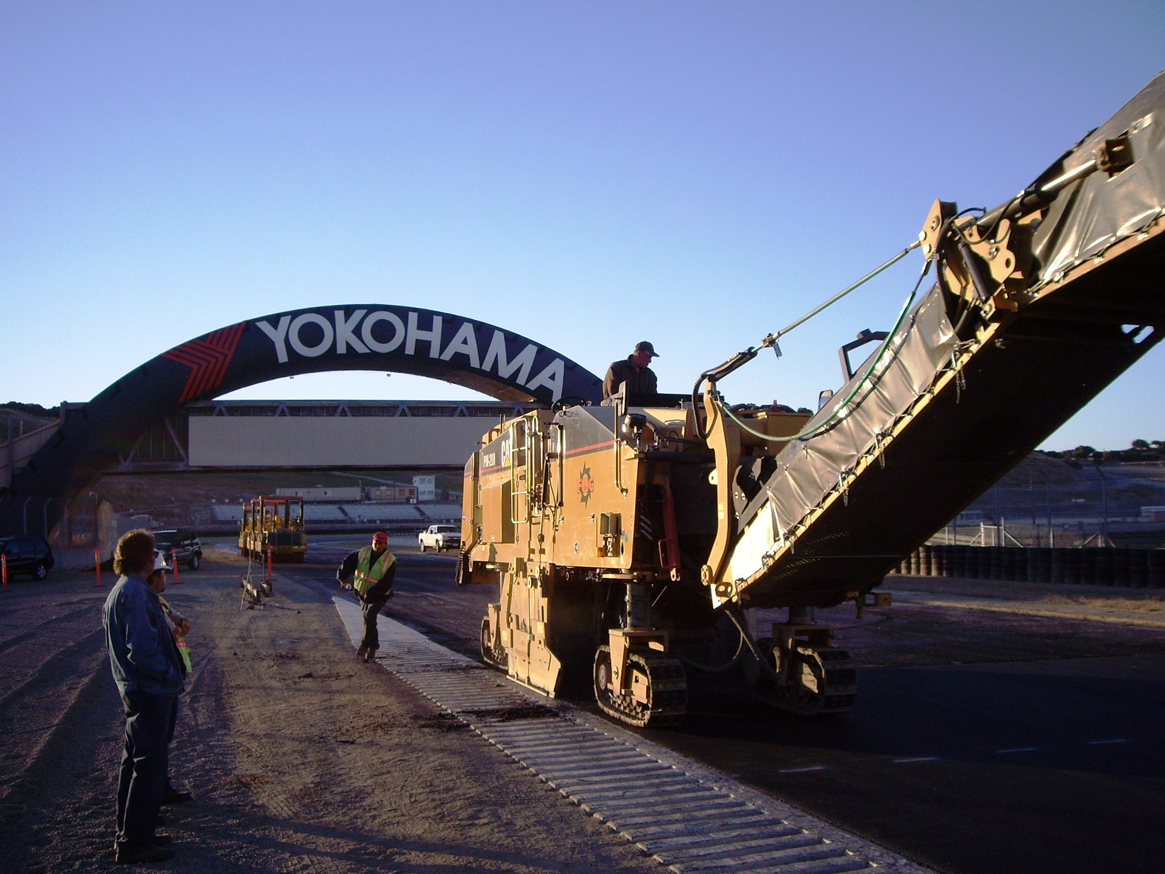 paving 6-16-06 001